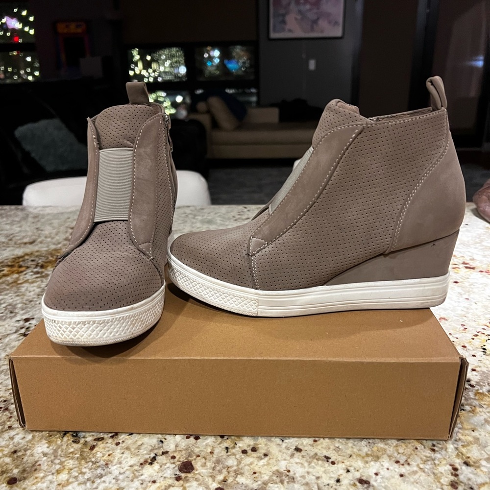 Fun sneaker booties - light brown 7.5. Worn a handful of times. Good condition